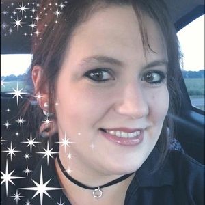Meet your Posher, Kendra